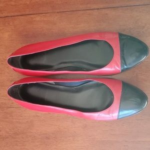 Vintage Bass Candice leather flats. Size 8 M. Red with black toe.